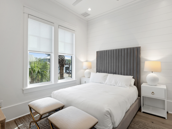 Carriage House King bed